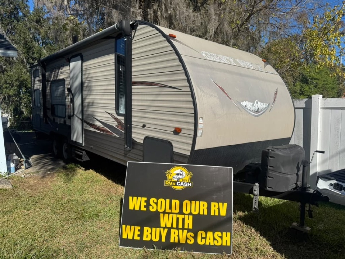 Travel trailer sold for cash in Winter Haven, Florida